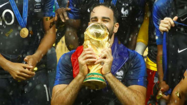 Bek Prancis, Adil Rami.