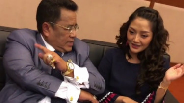 Hotman Paris dan Siti Badriah.