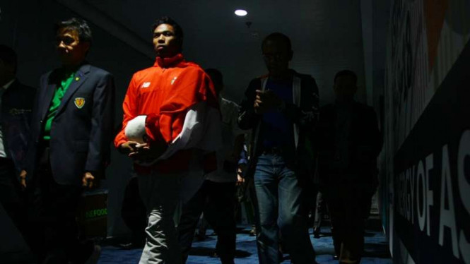 Lalu Muhammad Zohri (berjaket merah) 