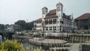 Wisata Kali Besar Kota Tua Jakarta