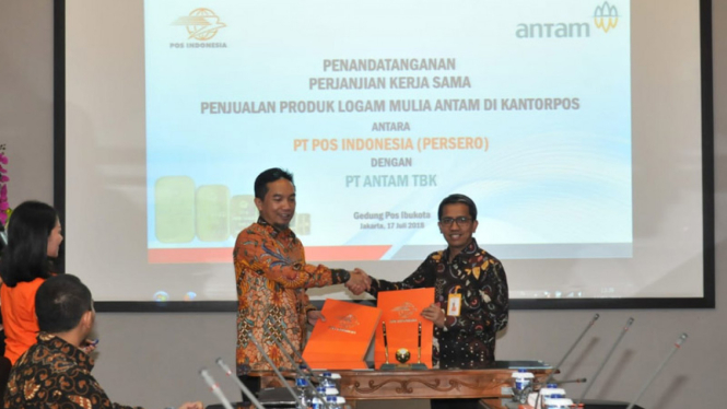 Direktur Jaringan dan Layanan Keuangan Pos Indonesia Ihwan Sutardiyanta