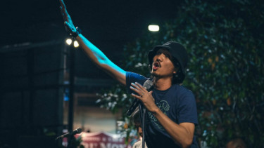 Duta dalam konser Sheila On 7.