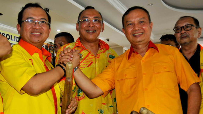 Sekjen Partai Berkarya, Priyo Budi Santoso (kiri)