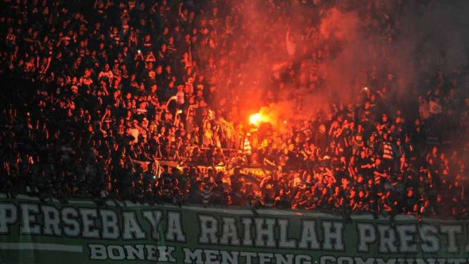 Aksi Bonek, Pendukung Persebaya Surabaya