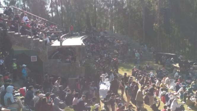 Penonton Jazz Gunung Bromo