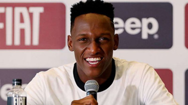 Bek Everton, Yerry Mina