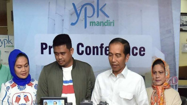 Presiden Jokowi memberikan keterangan pers terkait kelahiran cucunya ke-2