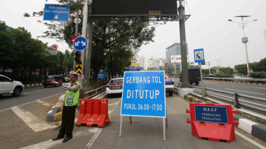 Simulasi penutupan 19 pintu tol saat pelaksanaan Asian Games 2018