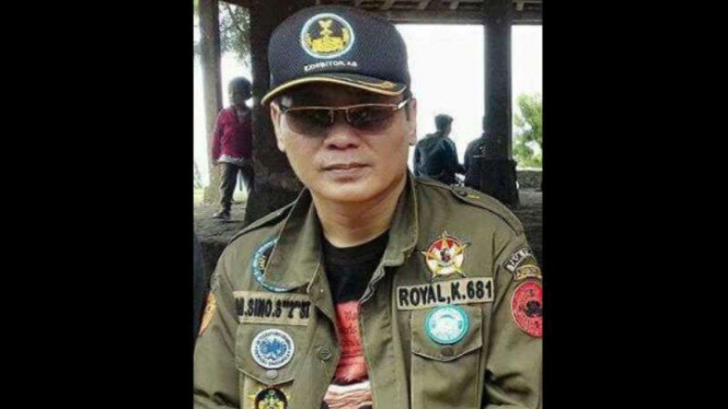  Soegiharto Notonegoro atau Sino. 