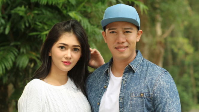 Repvblik gaet selebgram, Gesta 