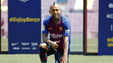 Gelandang Barcelona, Arturo Vidal