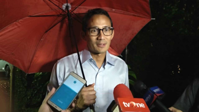 Sandiaga Salahudin Uno akui beratnya turun tiga kilogram.