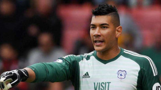 Demi Filipina, Kiper Premier League Lakoni Perjalanan Super Panjang