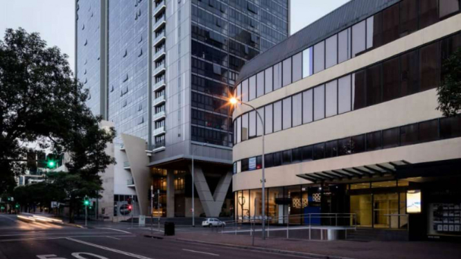 Ilustrasi properti Crown Group di Australia.
