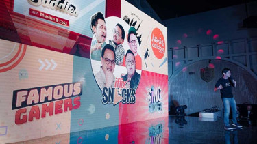 CEO iflix Indonesia, Jason Monteiro menjelaskan iflix Snacks 