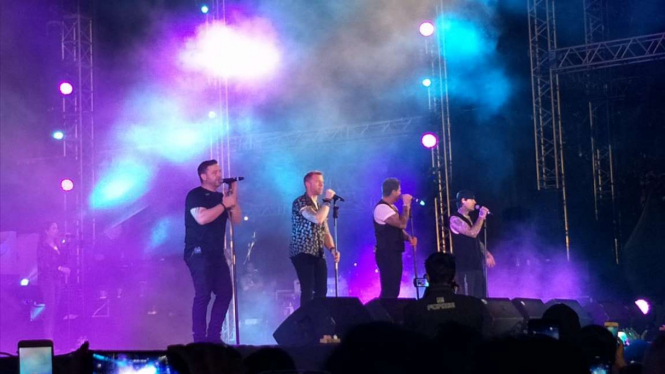 Boyzone di Prambanan