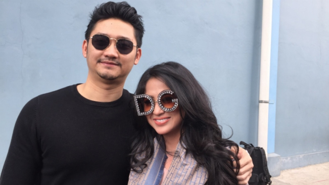 Angga Wijaya dan Dewi Perssik.