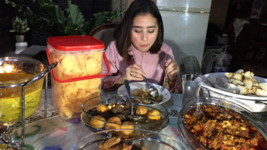 Prilly Latuconsina.