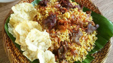 Nasi kebuli kambing.