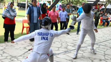 Uji coba anggar jelang cabang olahraga pentathlon.