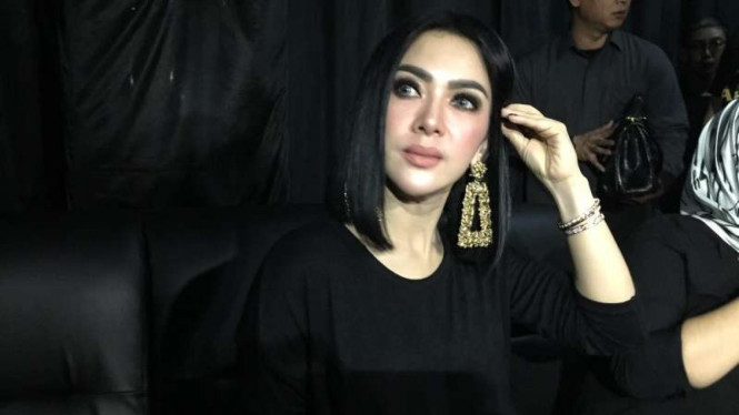 Syahrini 