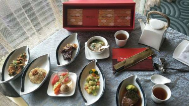 Sajian menu khas Tiongkok  di Tien Chao Restoran Gran Melia Hotel