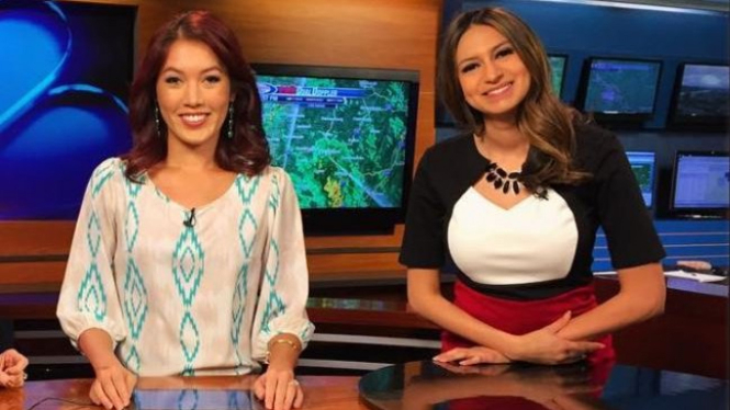 Chelsea Ambriz (kanan) bertengkar dengan Erica Bivens (kiri) - wsazfirstlookatfour/Instagram