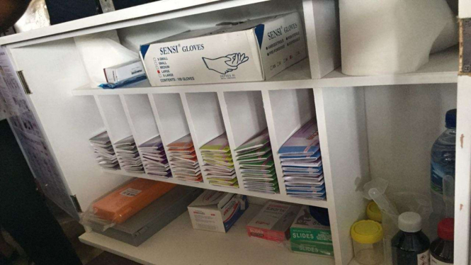 Obat-obatan.