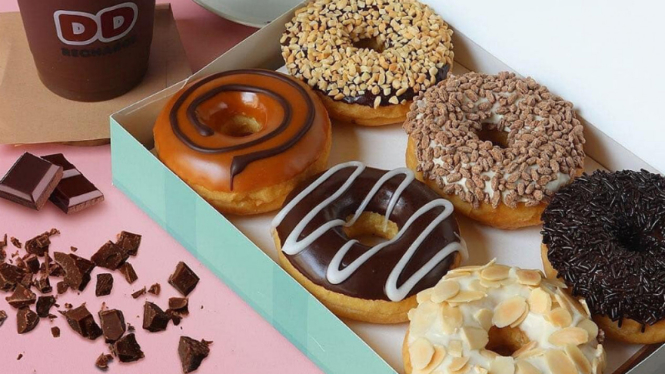 Dunkin Donuts.