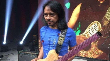 Dewa Budjana