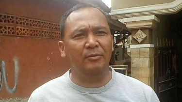 Ayah Bribda Puput Nastiti Devi.