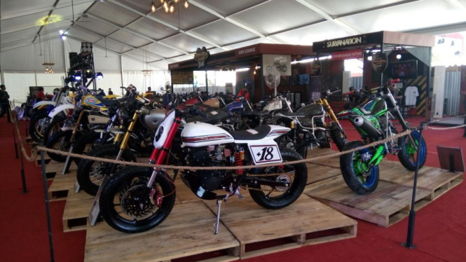 Kota Angin Mamiri Diserbu Ratusan Motor Custom.