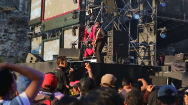 Endank Soekamti.