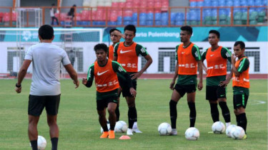 Pemain Timnas Indonesia saat berlatih. 