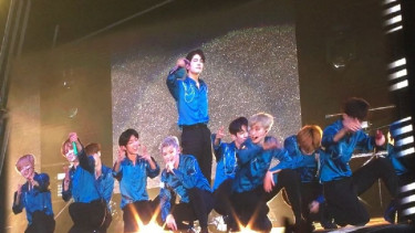 Konser boyband Seventeen di ICE BSD, Tangerang, Minggu, 16 September 2018