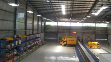 Suasana di Service Center DHL Express Pulo Gadung