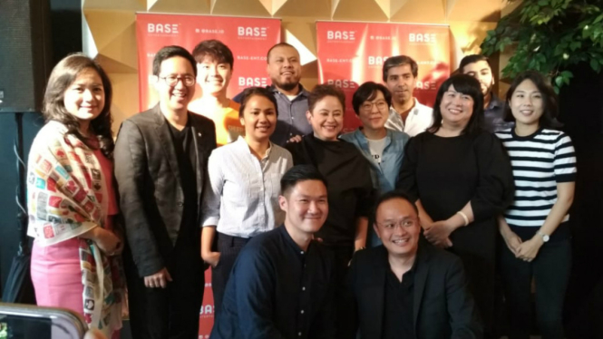Kerja sama Joko Anwar dengan Base Entertainment, RAPI Films, CJ Entertainment, dan Produser Crazy Rich Asians Ivanhoe Pictures.