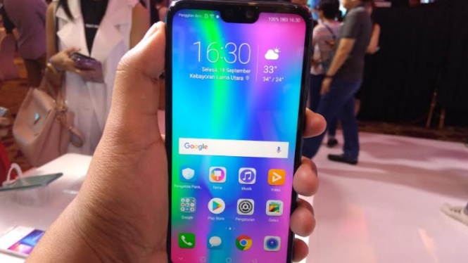 Honor 9i
