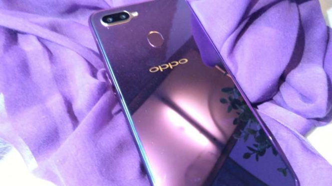 Oppo F9 Starry Purple