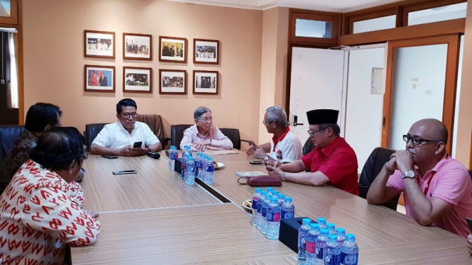 Ekonom Kwik Kian Gie jadi pemateri di markas tim Jokowi-Ma'ruf, Jumat, 21 September 2018.