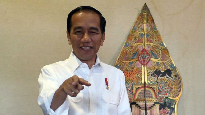 Presiden Joko Widodo mengunjungi rumah makan di Kawasan Setiabudi, Jakarta