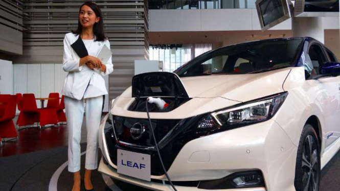 Mobil listrik Nissan LEAF