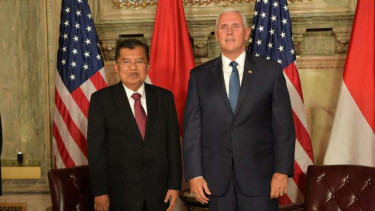 Wapres Jusuf Kalla bertemu Wapres AS Mike Pence.