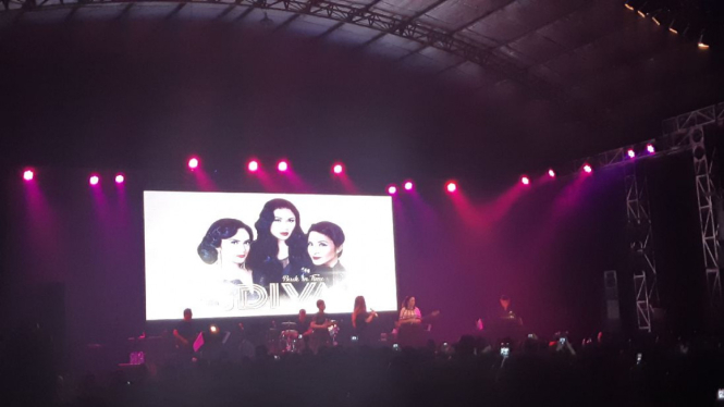 3 Diva mini konser di Livespace