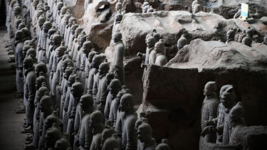 Patung Prajurit Terakota