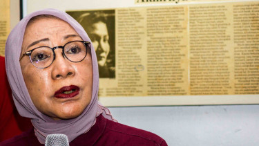 Ratna Sarumpaet.