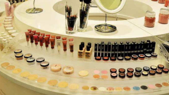 Produk-produk kosmetik Martha Tilaar.