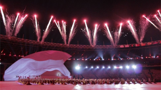 Suasana pembukaan Asian Para Games di Stadion Gelora Bung Karno, Sabtu (6/10). - AFP/Getty Images