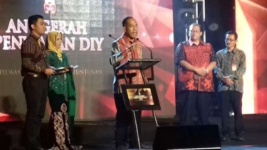 TvOne Raih Penghargaan Televisi Tayangkan Program Lokal Terbanyak dari KPI