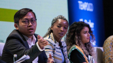 Pendiri dan CEO Bukalapak, Achmad Zaky (kiri)